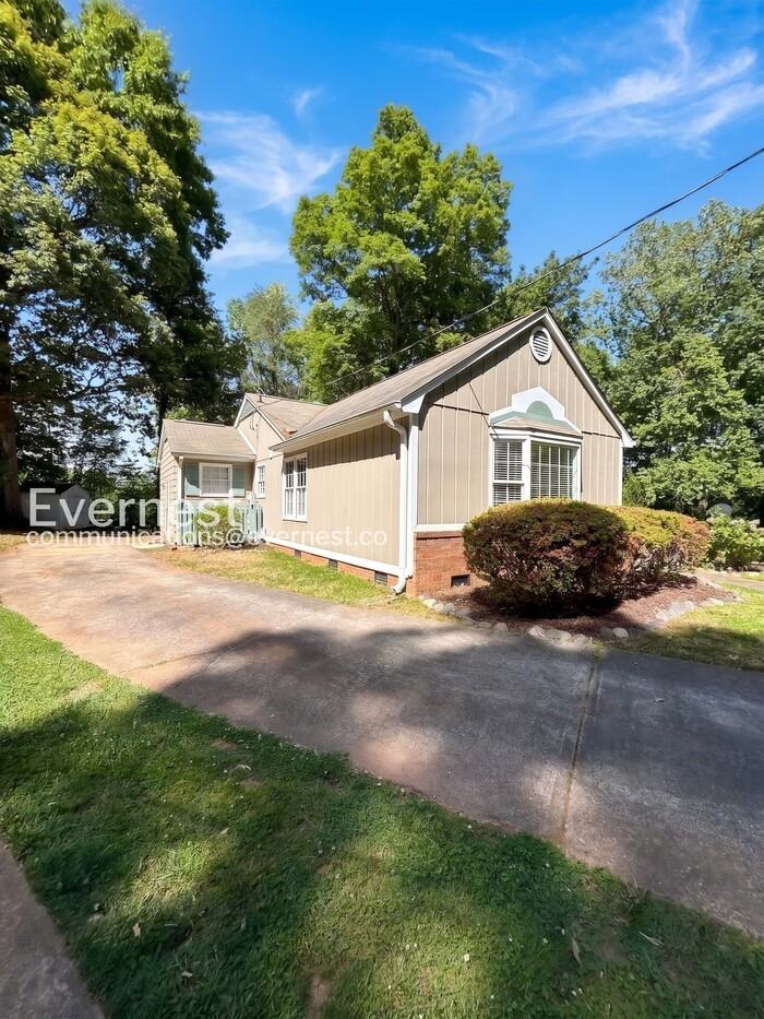 1231 Willowlake Ct - Photo 2 of 30