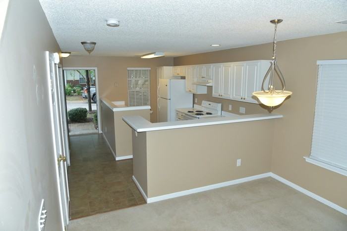 9630 Jack Russell Ct - Photo 7 of 12