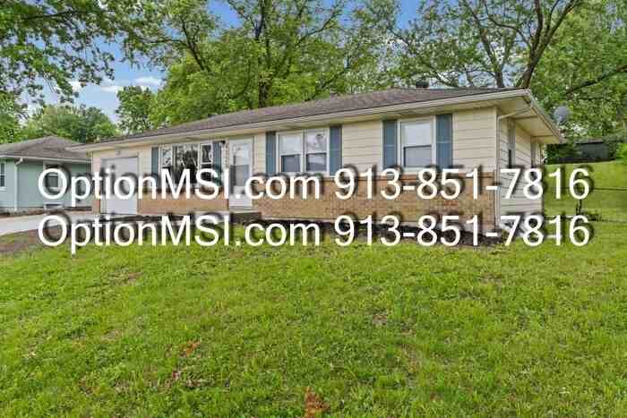 8529 Troup Ave - Photo 2 of 39