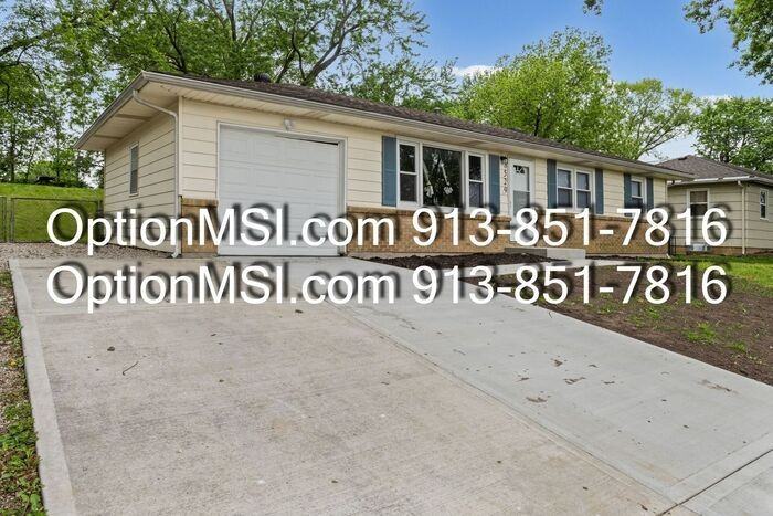 8529 Troup Ave - Photo 4 of 39