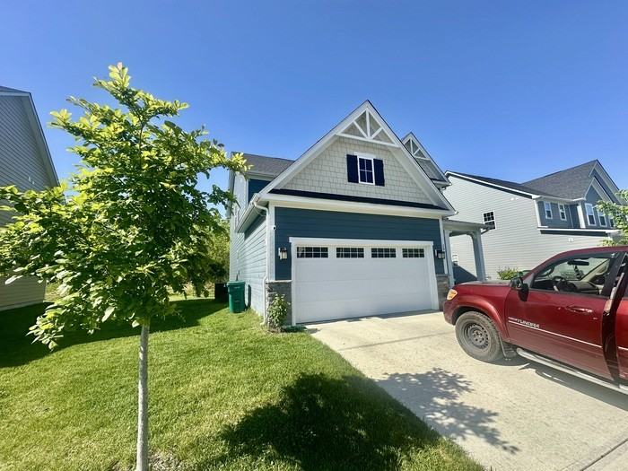 2923 Hepburn Cir - Photo 2 of 26