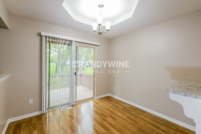 2720 Ringo Rd - Photo 6 of 25