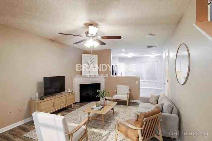 204 Lossie Ln - Photo 2 of 24