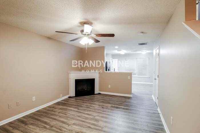 204 Lossie Ln - Photo 3 of 24