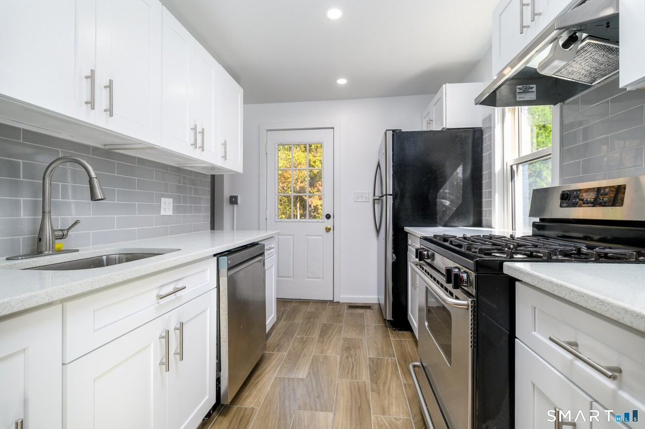 40 Beacon View Dr #2 - Photo 4 of 18