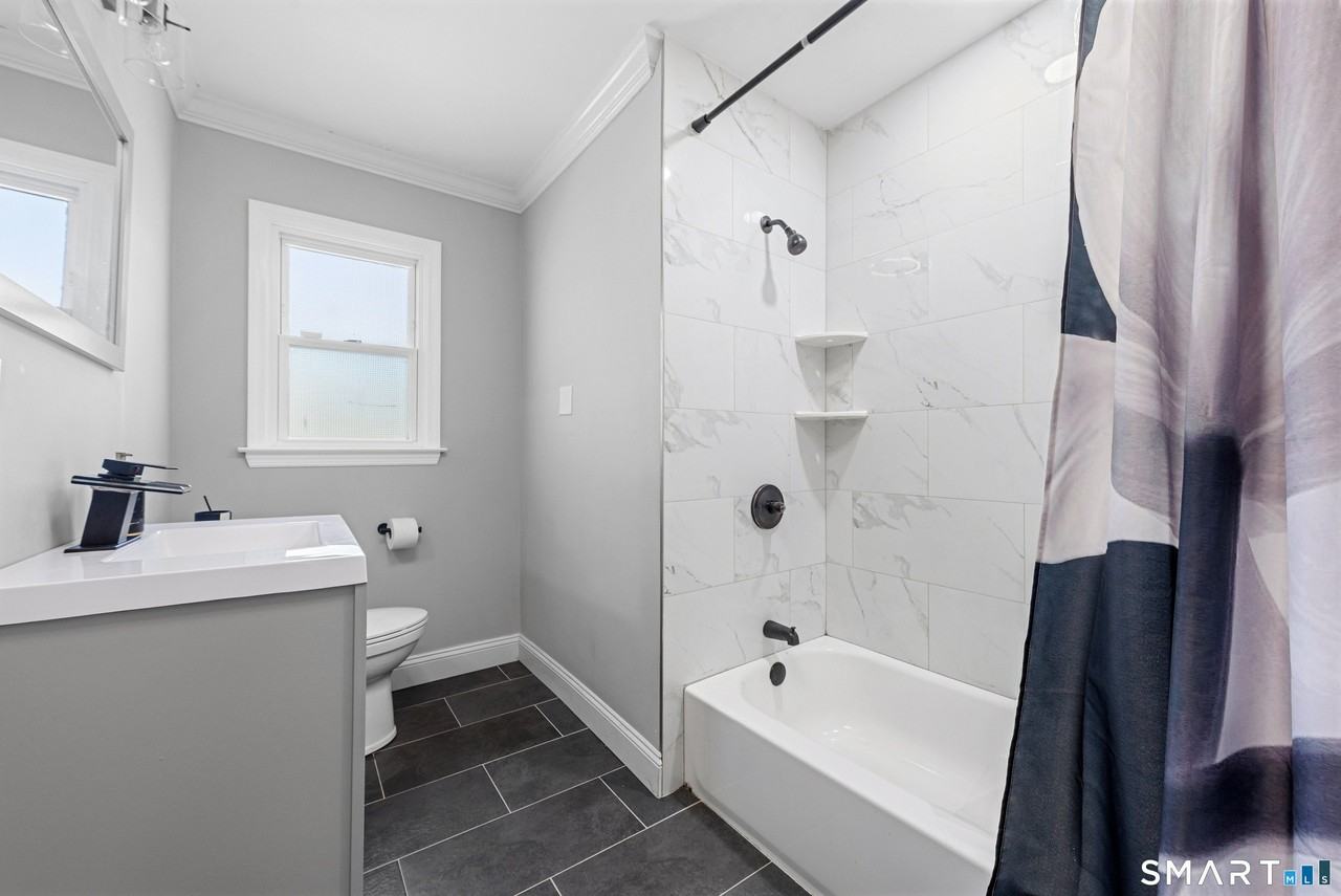 130 Deramo Pl - Photo 6 of 15