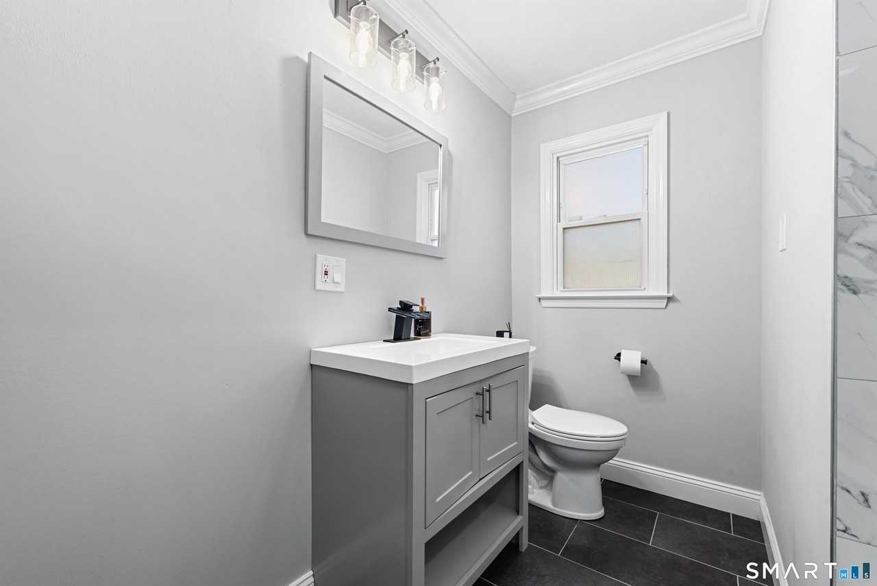 130 Deramo Pl - Photo 7 of 15