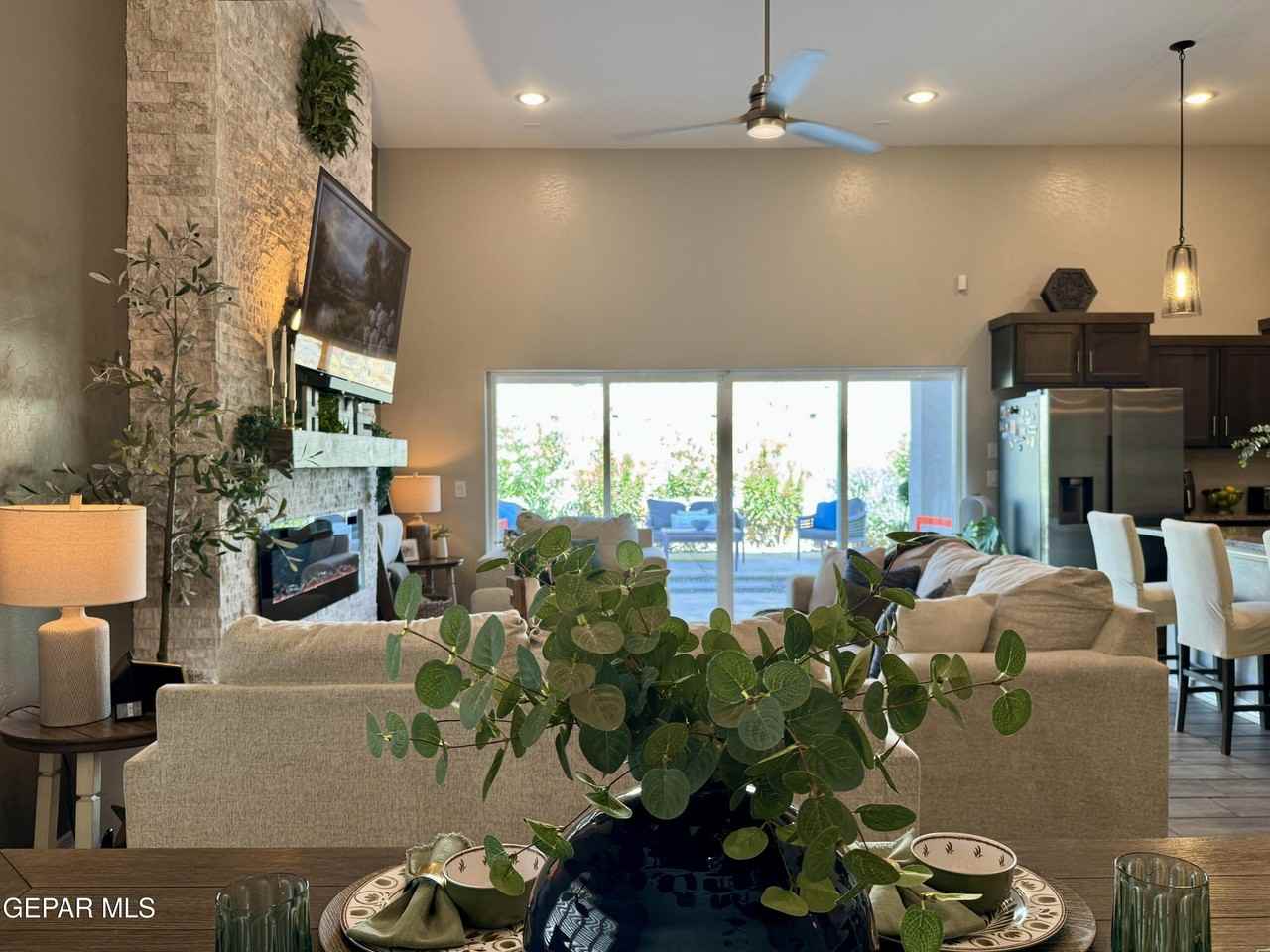 13684 Glen Vista Ln - Photo 7 of 50