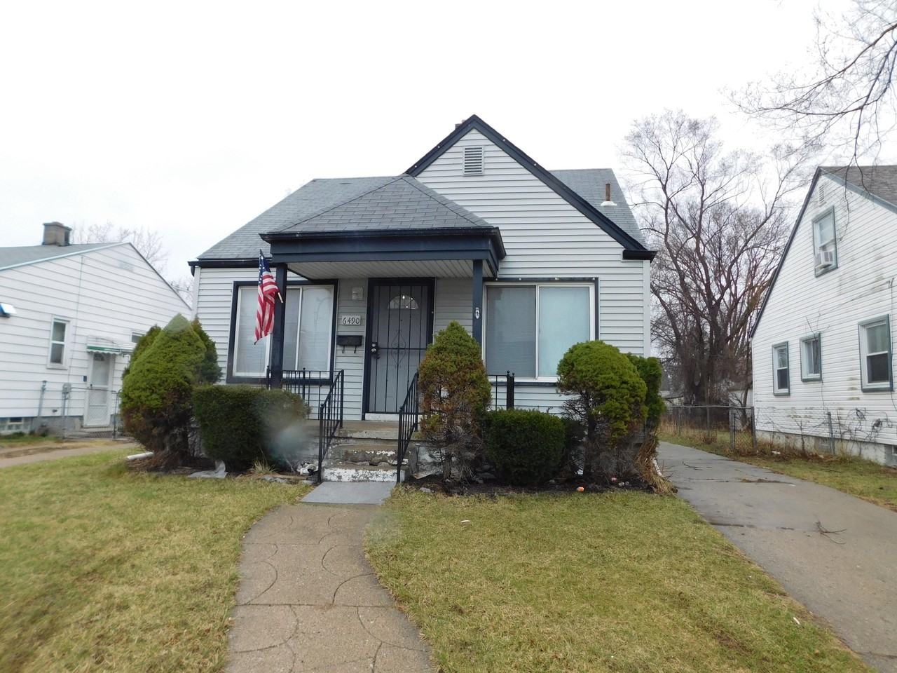6490 Stahelin Ave - Photo 2 of 30
