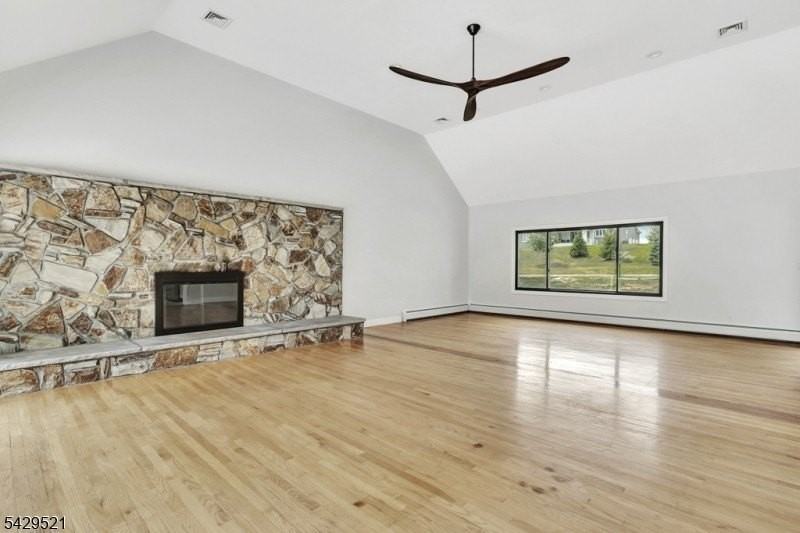 136 Carlough Rd - Photo 7 of 32