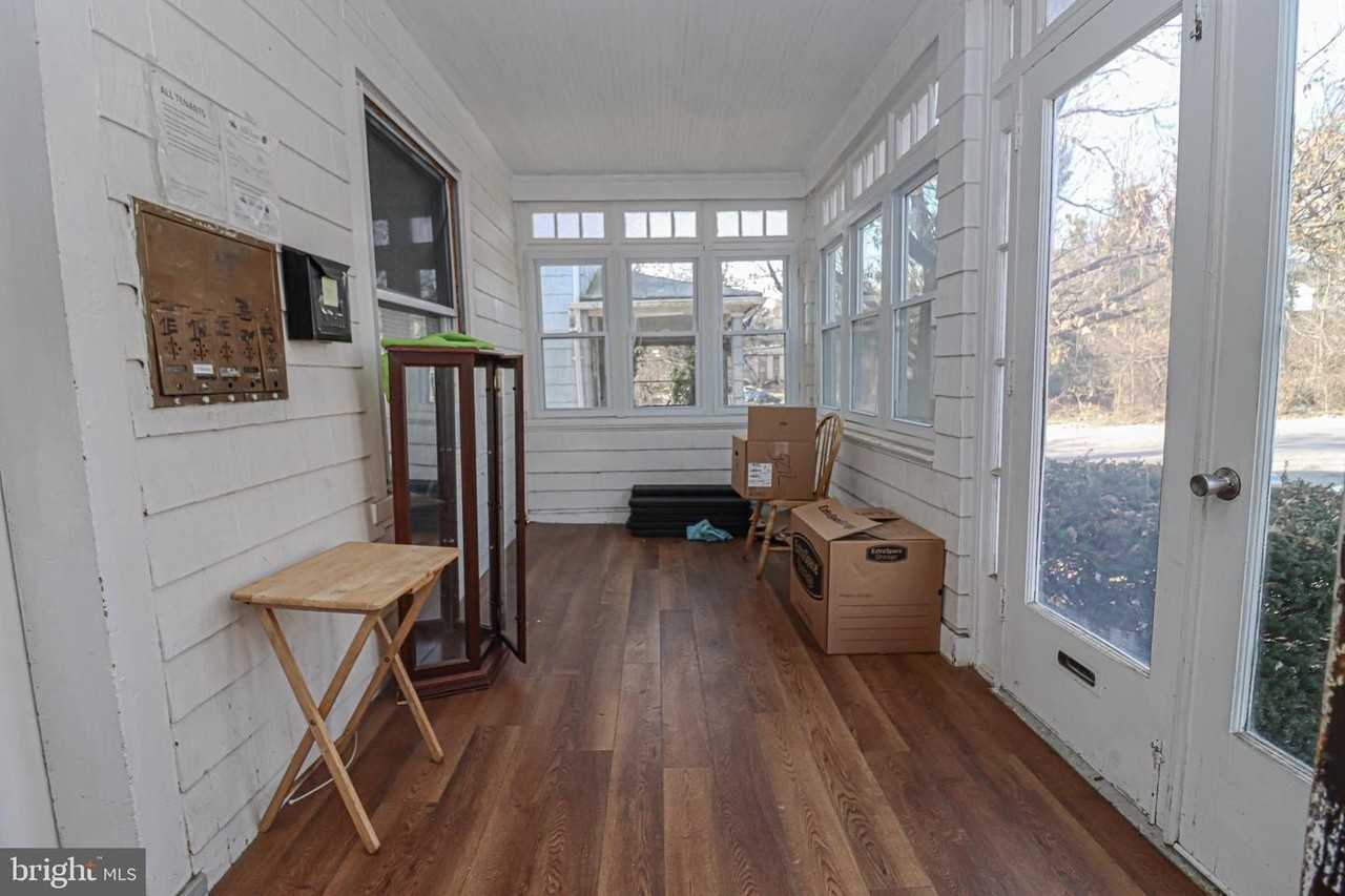 4215 Connecticut Ave - Photo 3 of 12