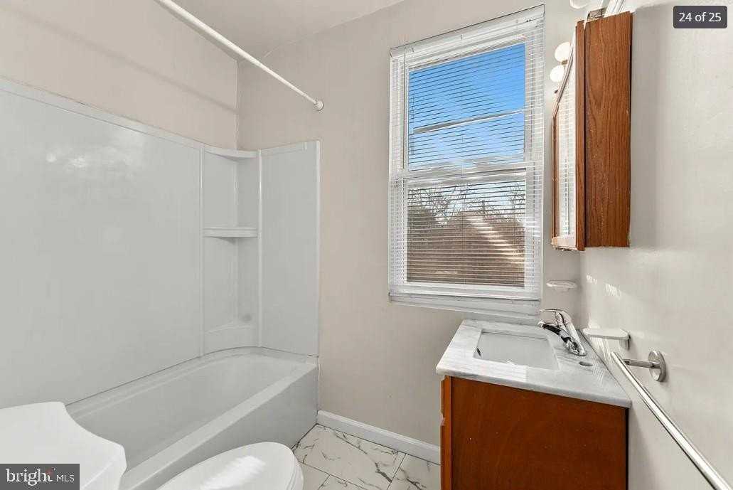 4215 Connecticut Ave - Photo 5 of 12