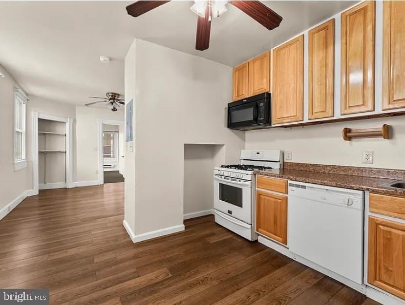 4215 Connecticut Ave - Photo 7 of 12