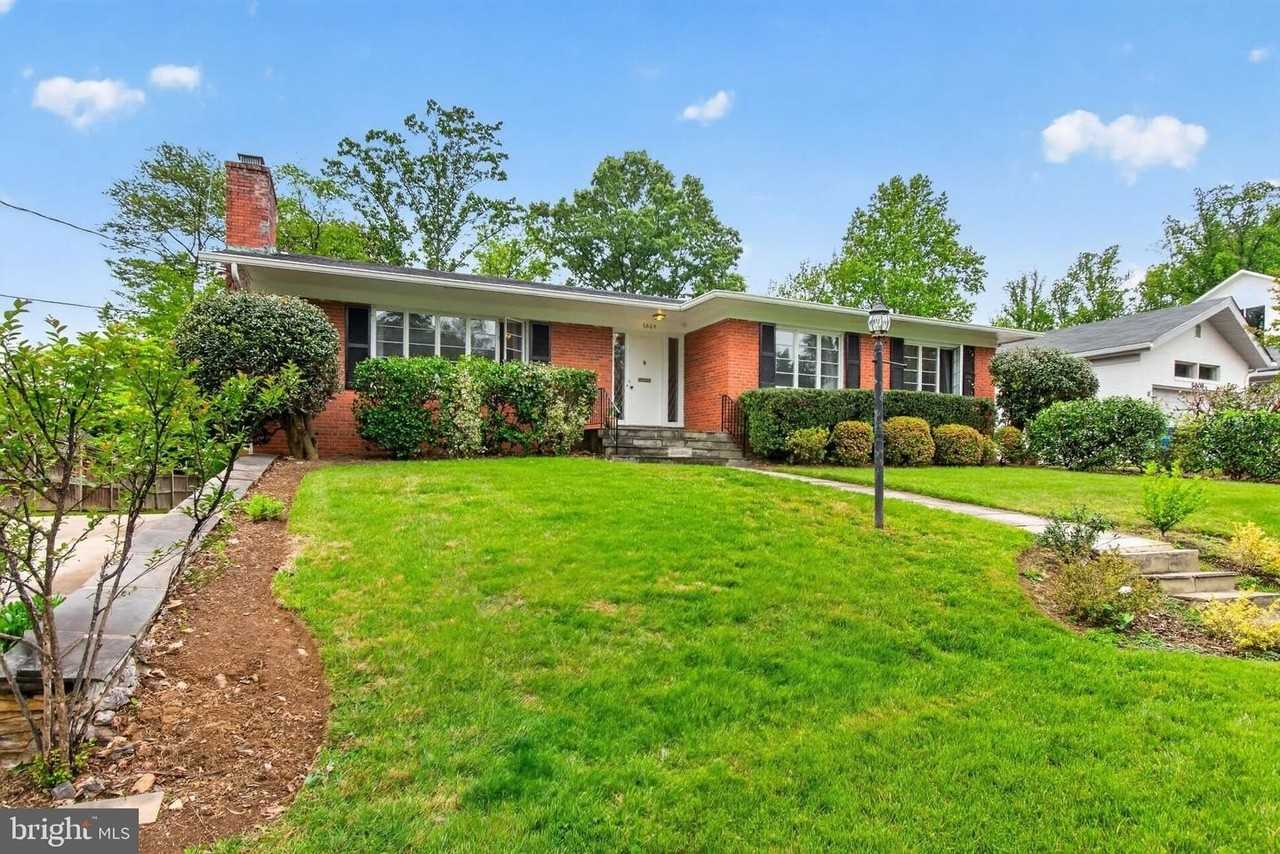 5804 Plainview Rd - Photo 2 of 34