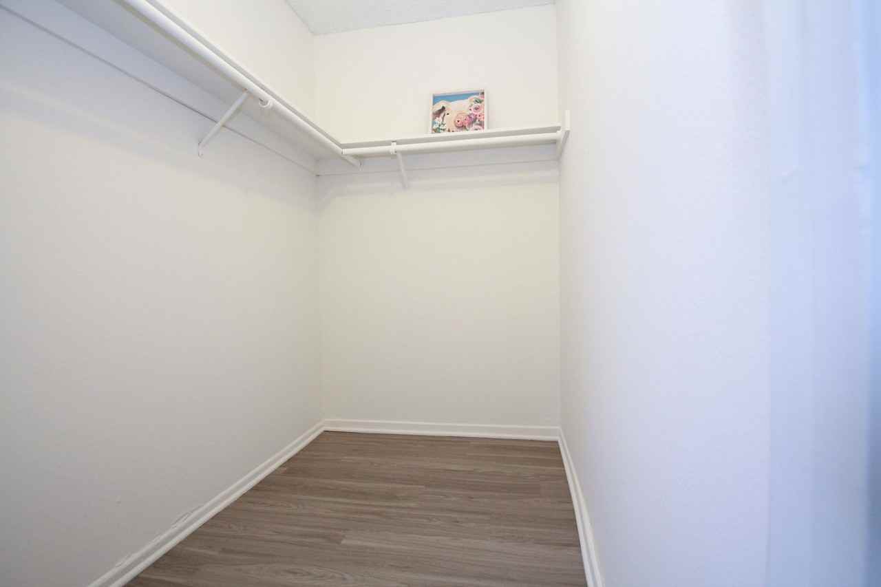 7457 Woodman Ave. - Photo 4 of 23