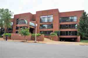 featured image of 4540 Laclede Ave #304