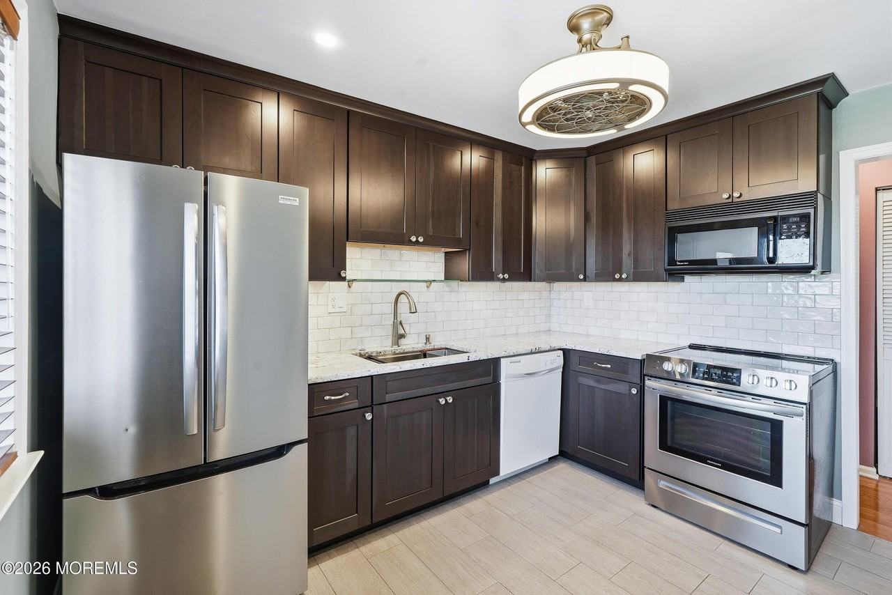 51 Valentine St #6B - Photo 4 of 32