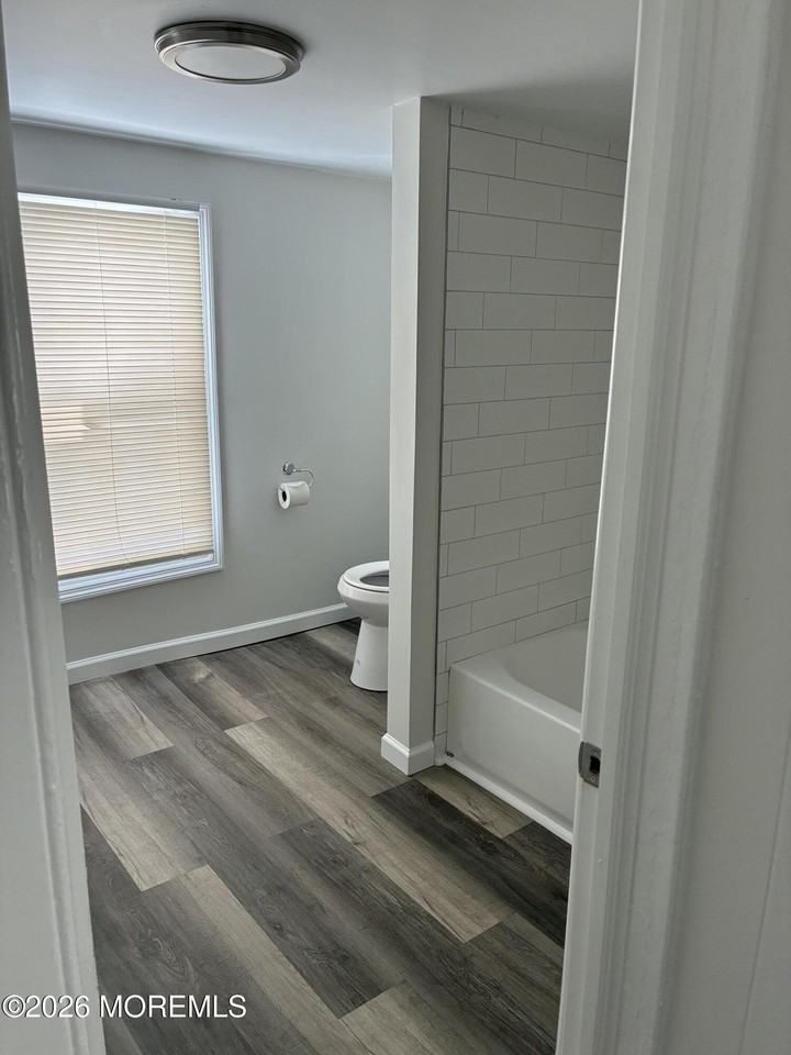33 Washington St #2ndFL - Photo 3 of 7