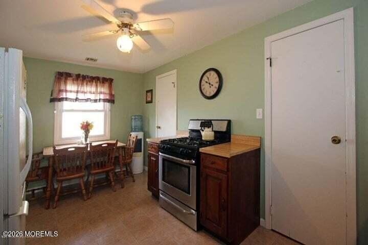 18 Mills Ave - Photo 6 of 13