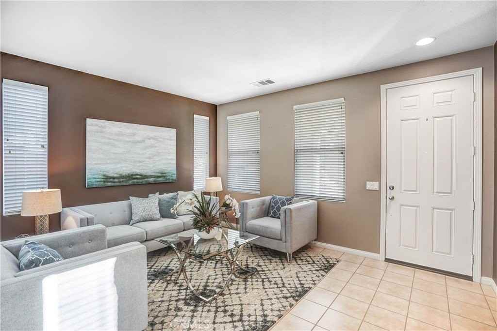45950 Daviana Way - Photo 2 of 17