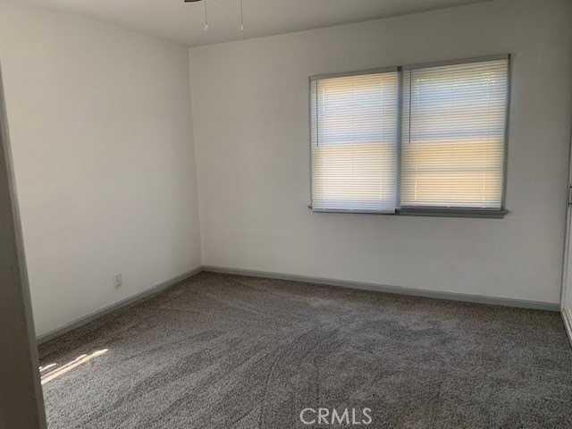 758 S 2nd Ave - Photo 7 of 13