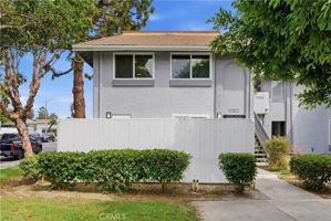 featured image of 9582 Pettswood Dr