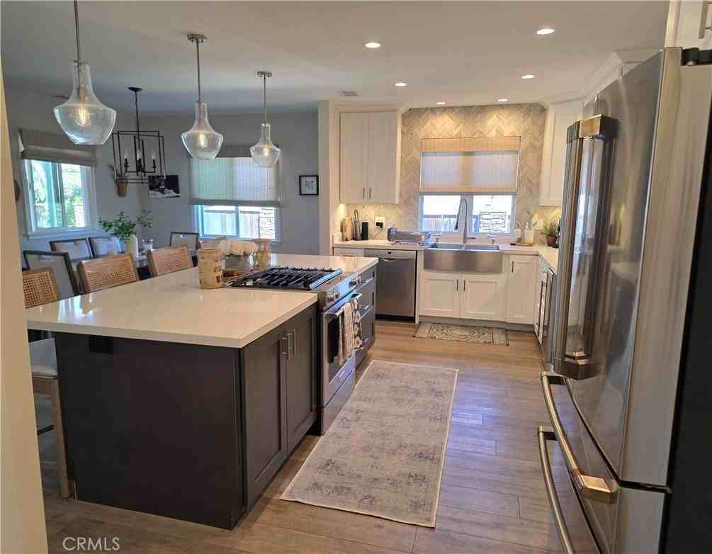 1319 S Irena Ave - Photo 7 of 29