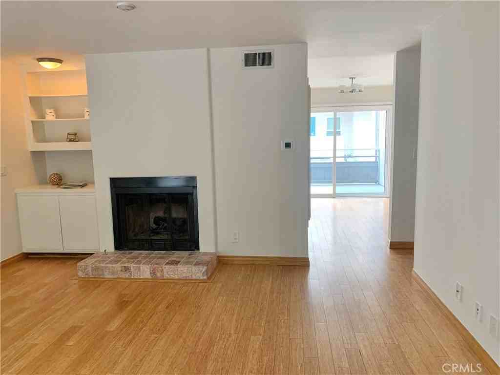 115 S Guadalupe Ave #B - Photo 3 of 19