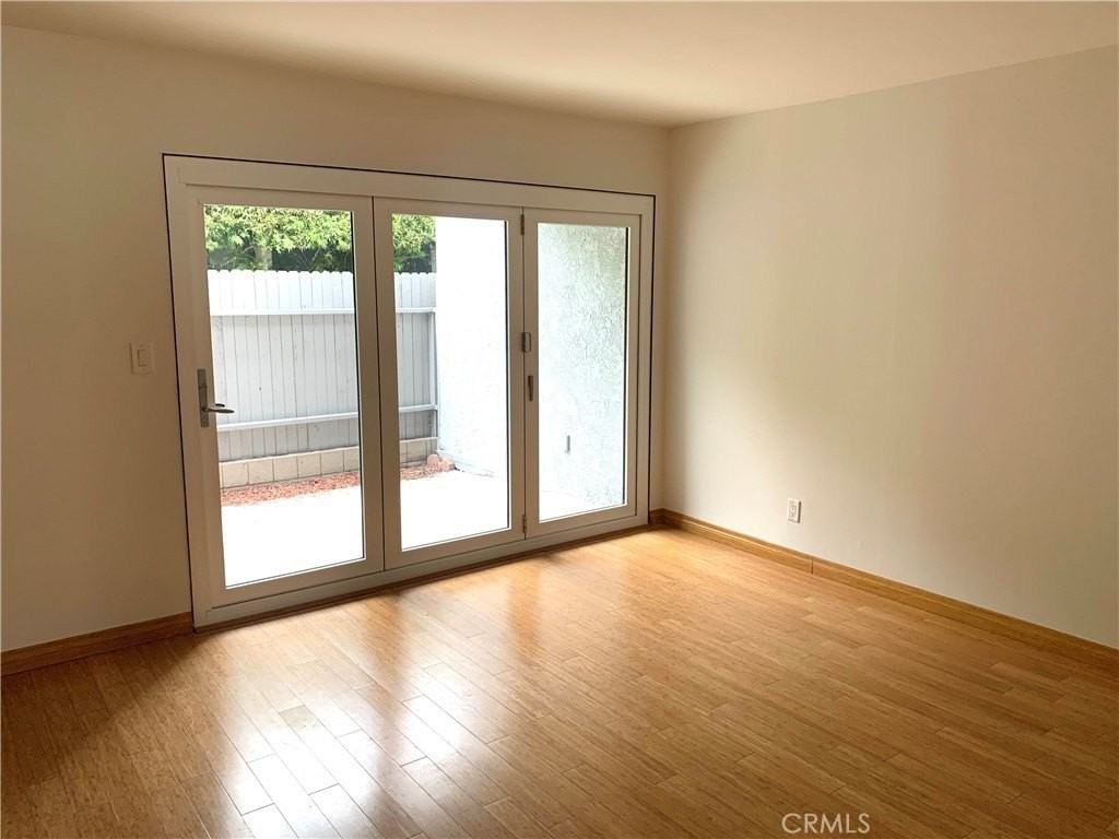 115 S Guadalupe Ave #B - Photo 4 of 19