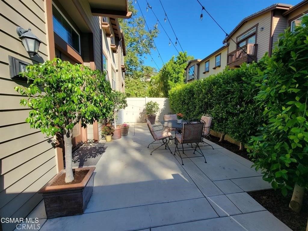 722 Tennis Club Ln - Photo 3 of 26