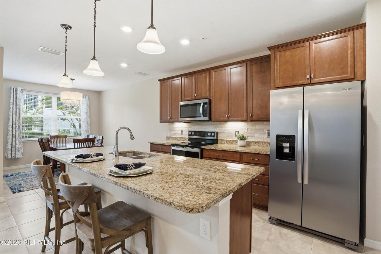 610 Orchard Pass Ave - Photo 6 of 50