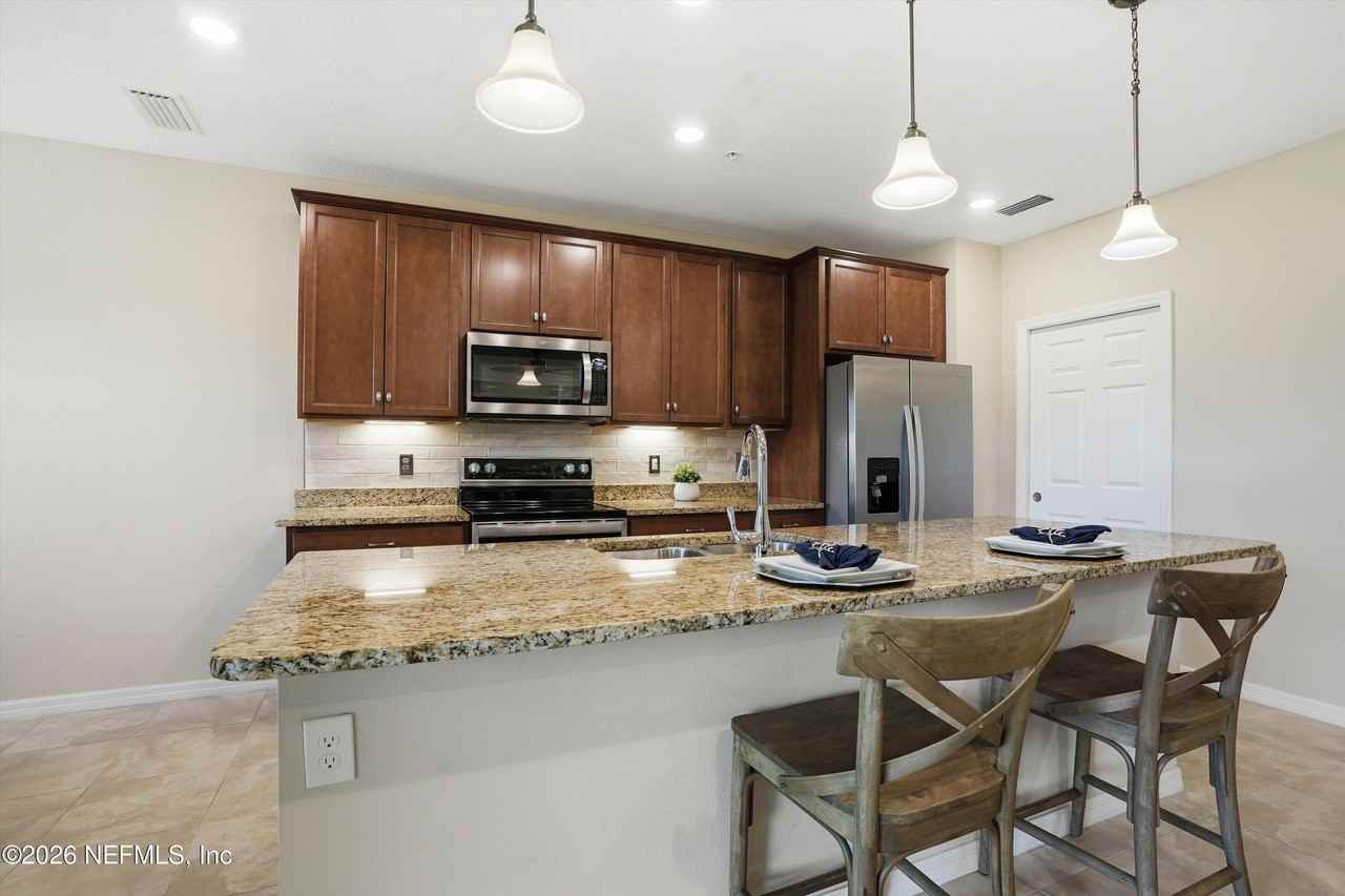 610 Orchard Pass Ave - Photo 7 of 50