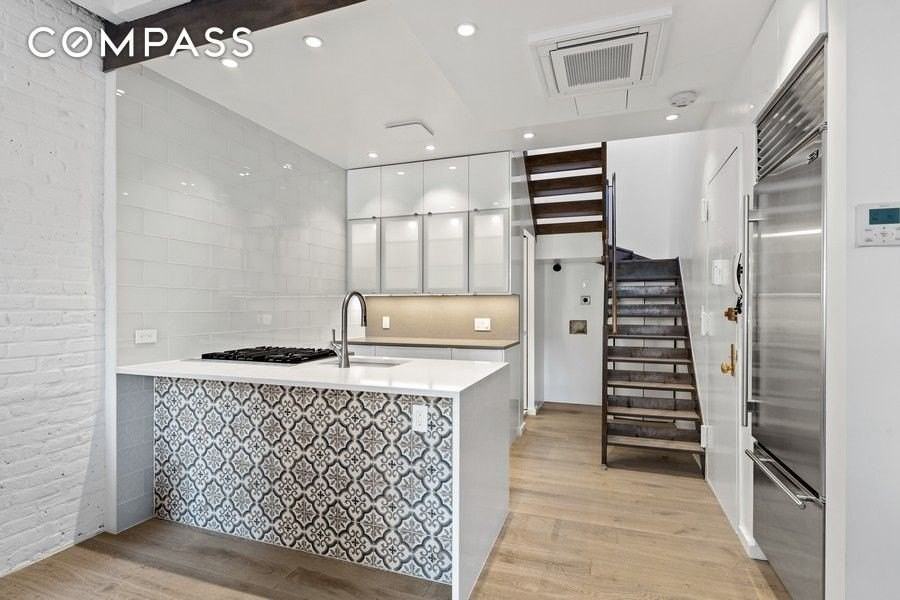 128 W 70th St #10 - Photo 6 of 15