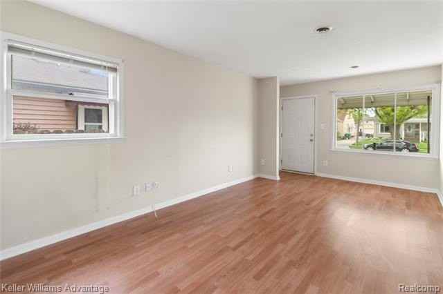 5659 Lathers St - Photo 4 of 13