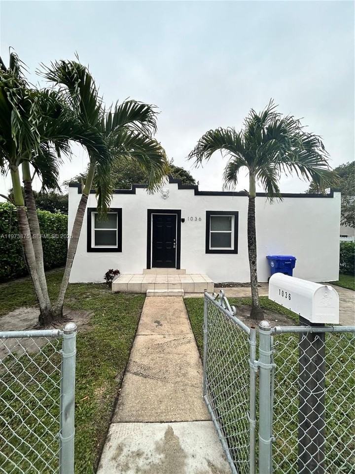 1036 Nw 47th Ter - Photo 6 of 19
