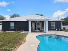featured image of 4855 Balfern St