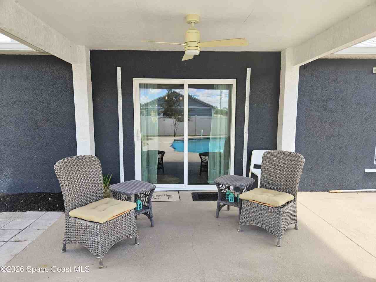 4855 Balfern St - Photo 3 of 28