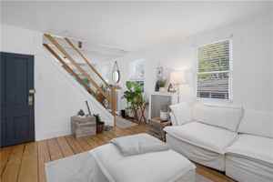 featured image of 23 Holland St #2