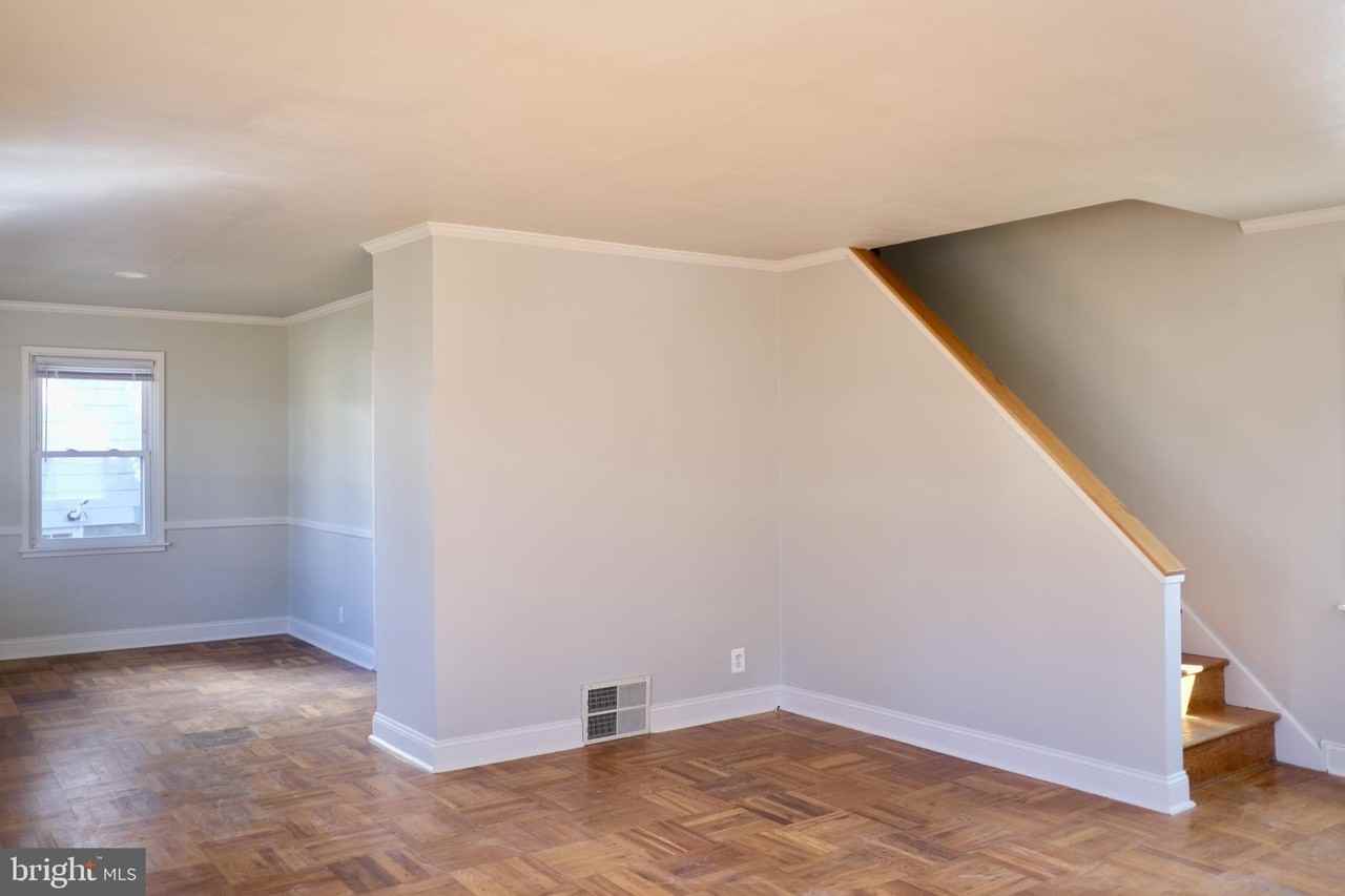 538 School House Ln - Photo 5 of 25