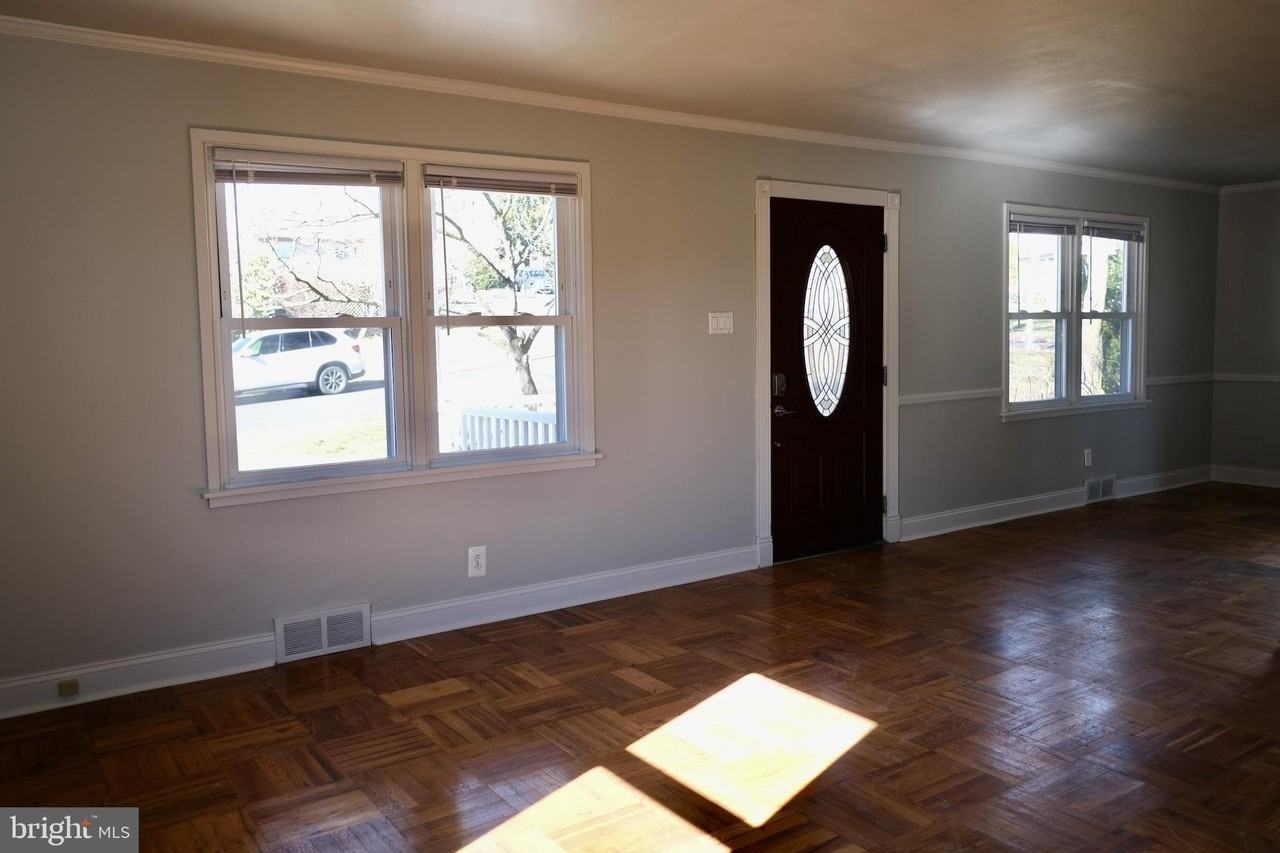 538 School House Ln - Photo 6 of 25