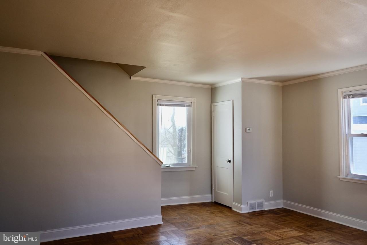 538 School House Ln - Photo 7 of 25
