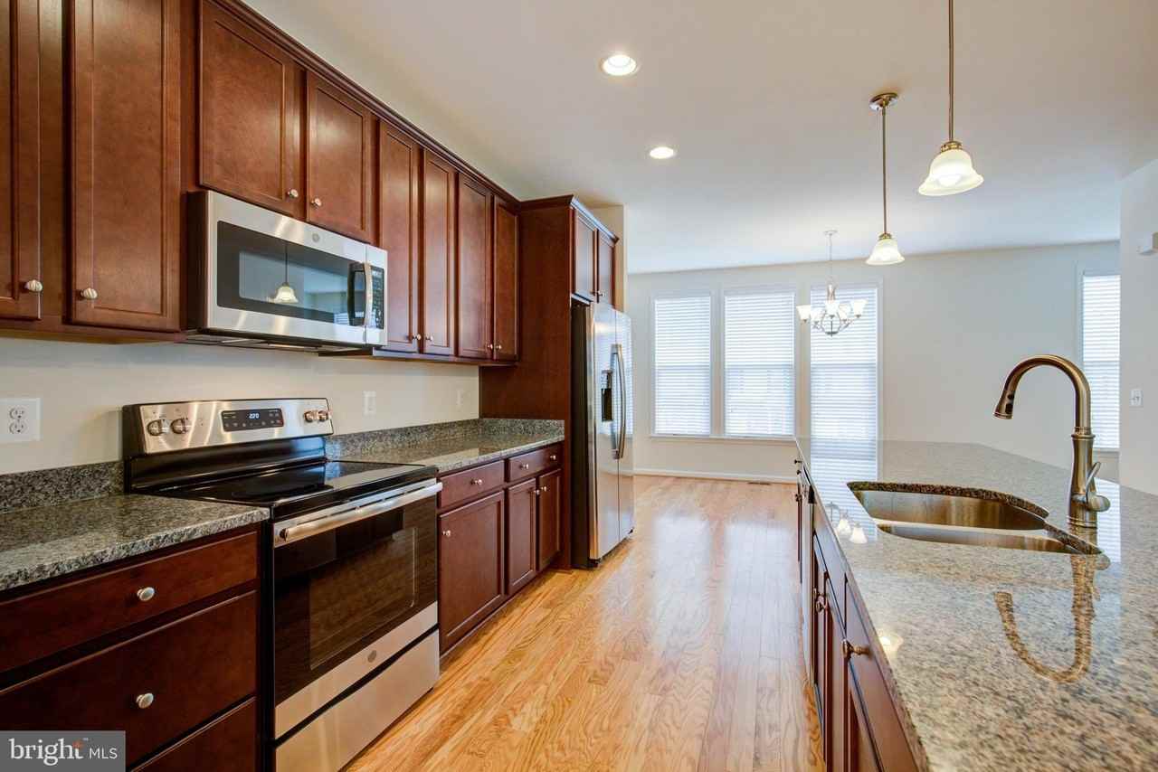 135 Biscane Ct - Photo 4 of 29