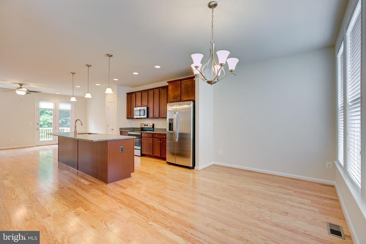 135 Biscane Ct - Photo 5 of 29
