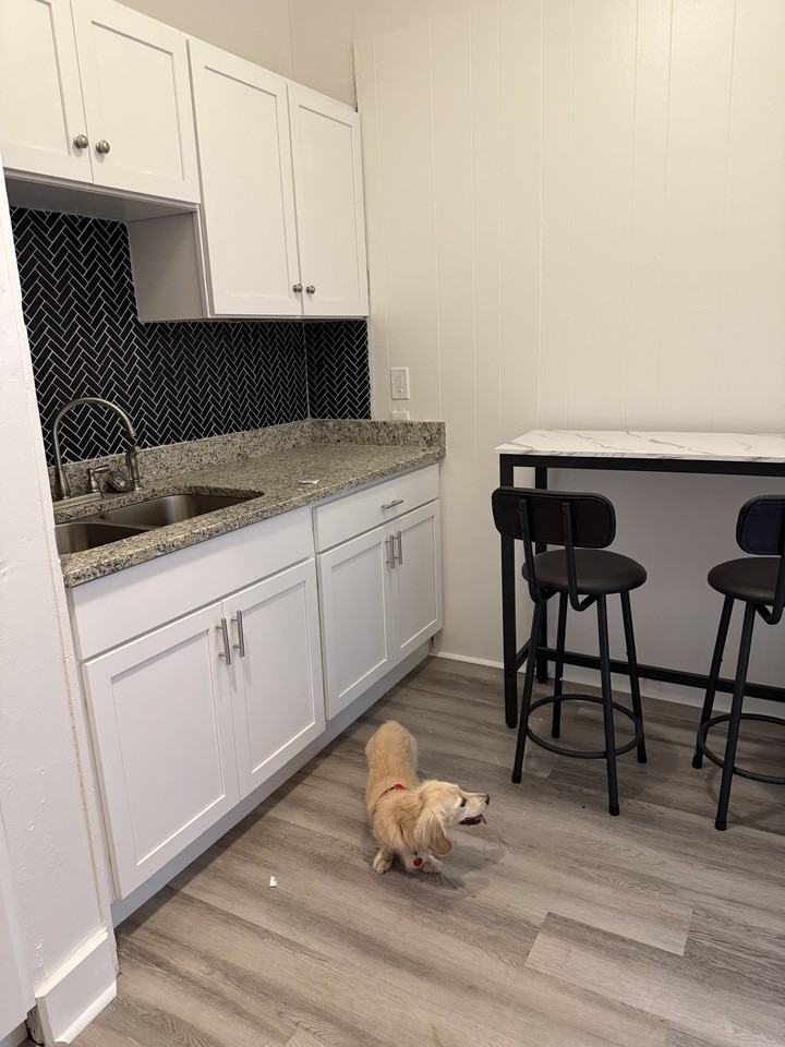 23 South Hollywood Avenue #1 - Photo 6 of 15