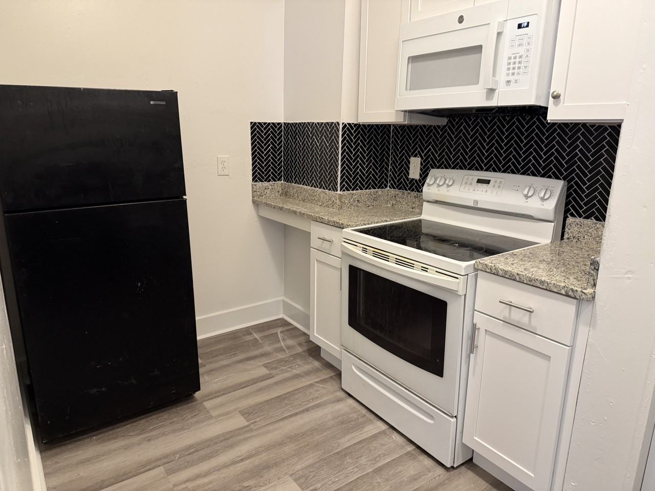 23 South Hollywood Avenue #1 - Photo 4 of 15