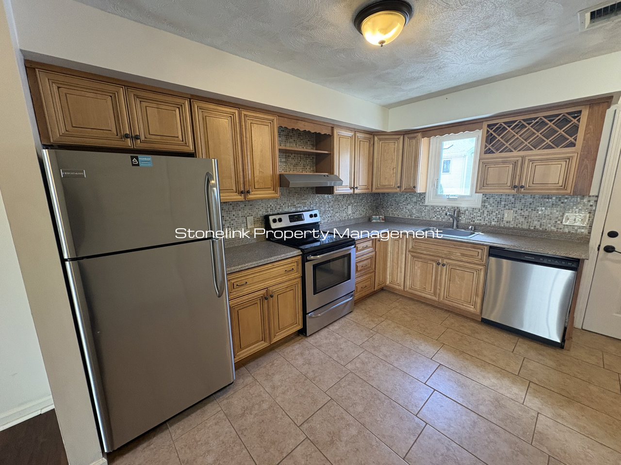 35 Dale Ave #H - Photo 4 of 15
