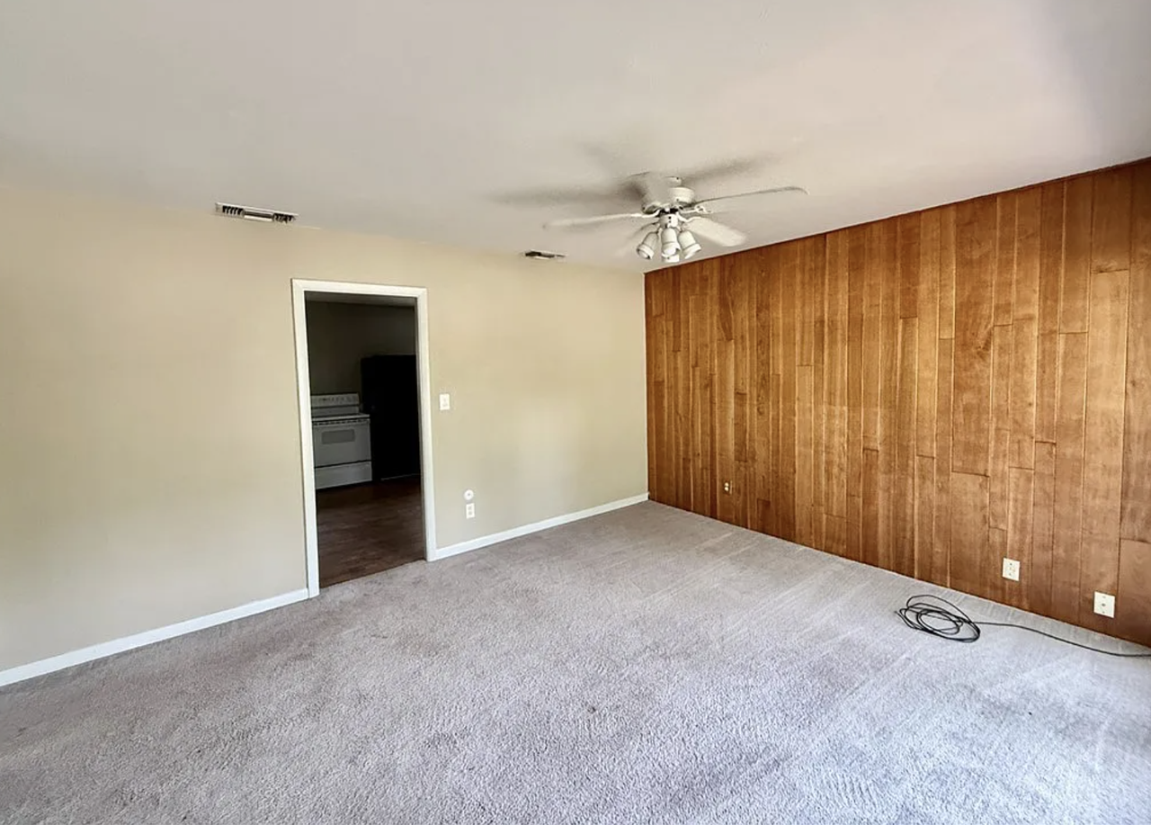134 Madison Dr - Photo 4 of 19