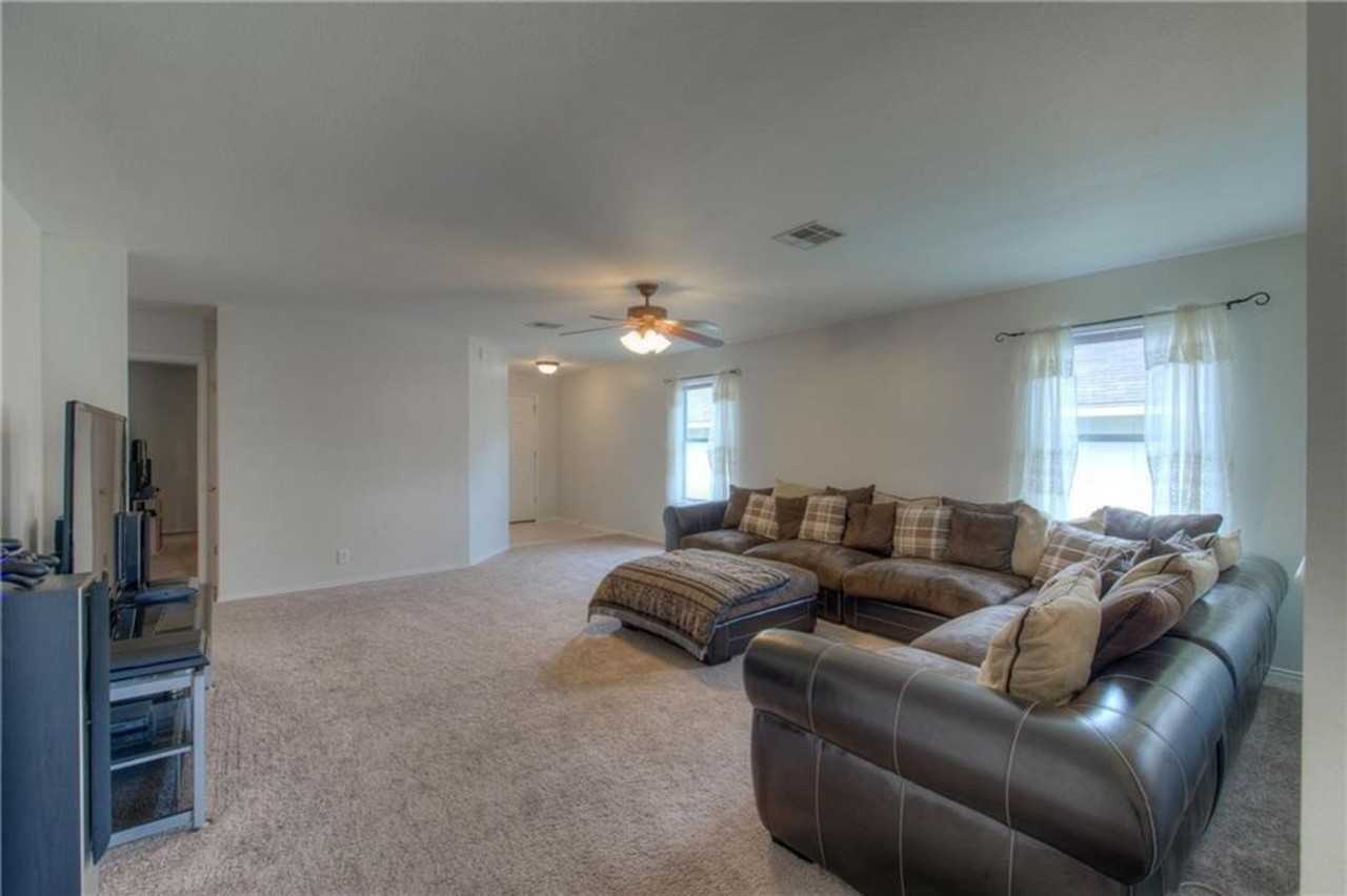 114 Grant Ct - Photo 5 of 18