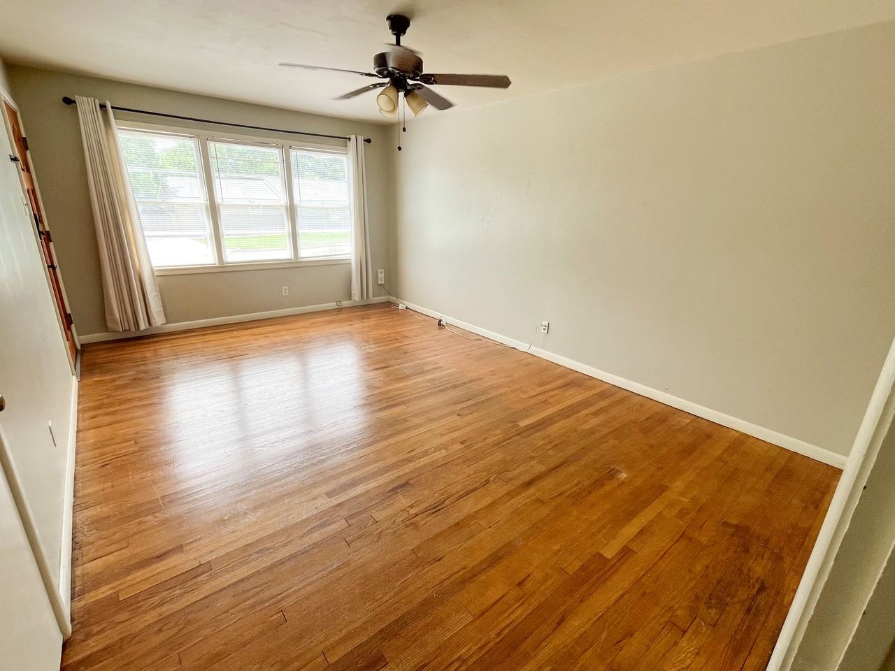 702 N 13th St - Photo 5 of 23