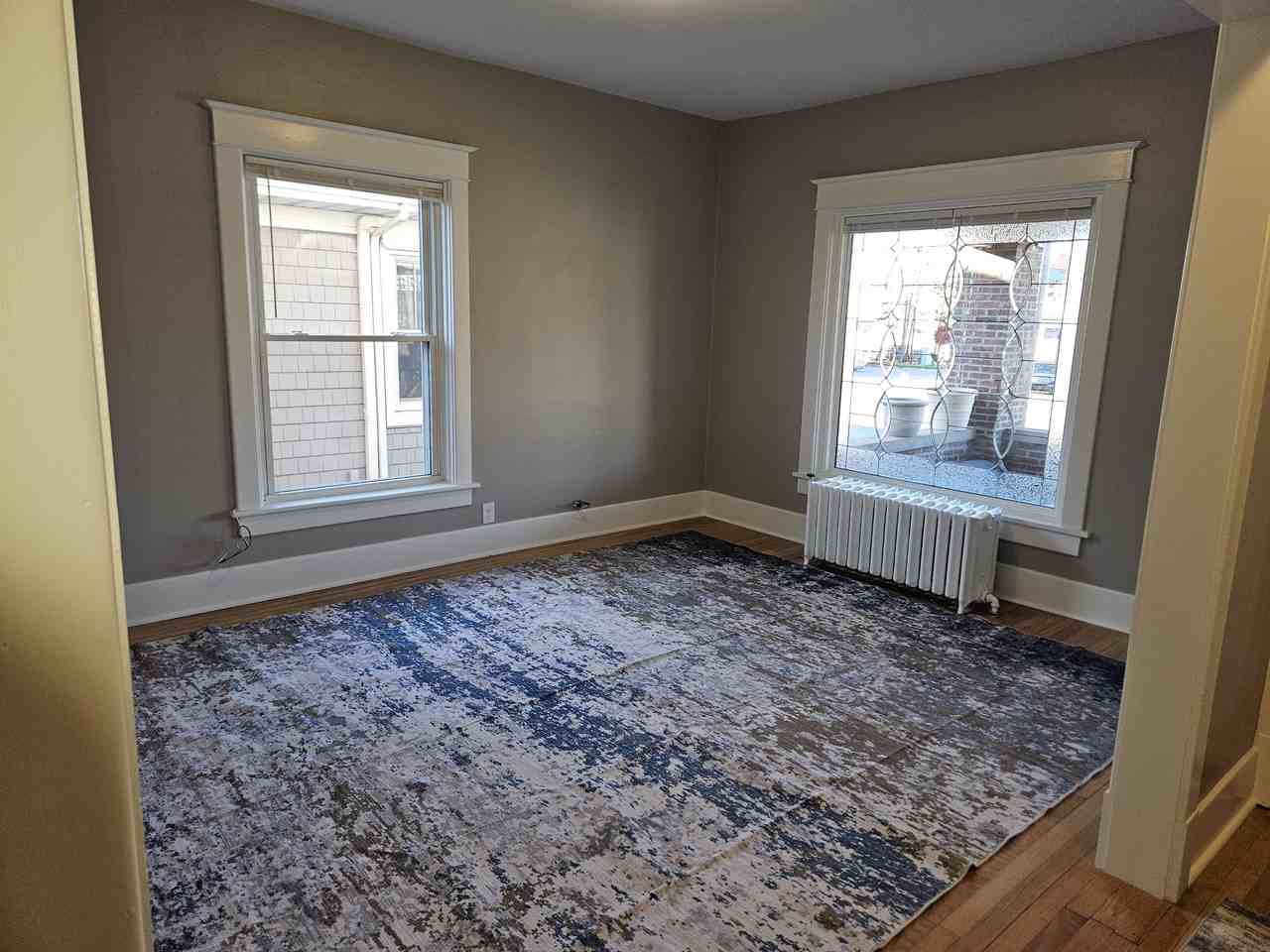 720 Broad St #2 - Photo 4 of 24